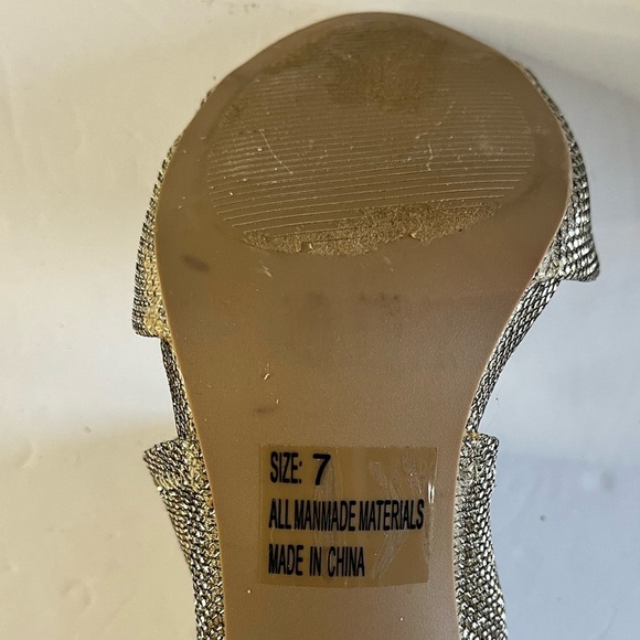 Qupid Women’s Silver Glitter High Heel Sandals Size 7 - Open Toe, Back Zip - Picture 5 of 12